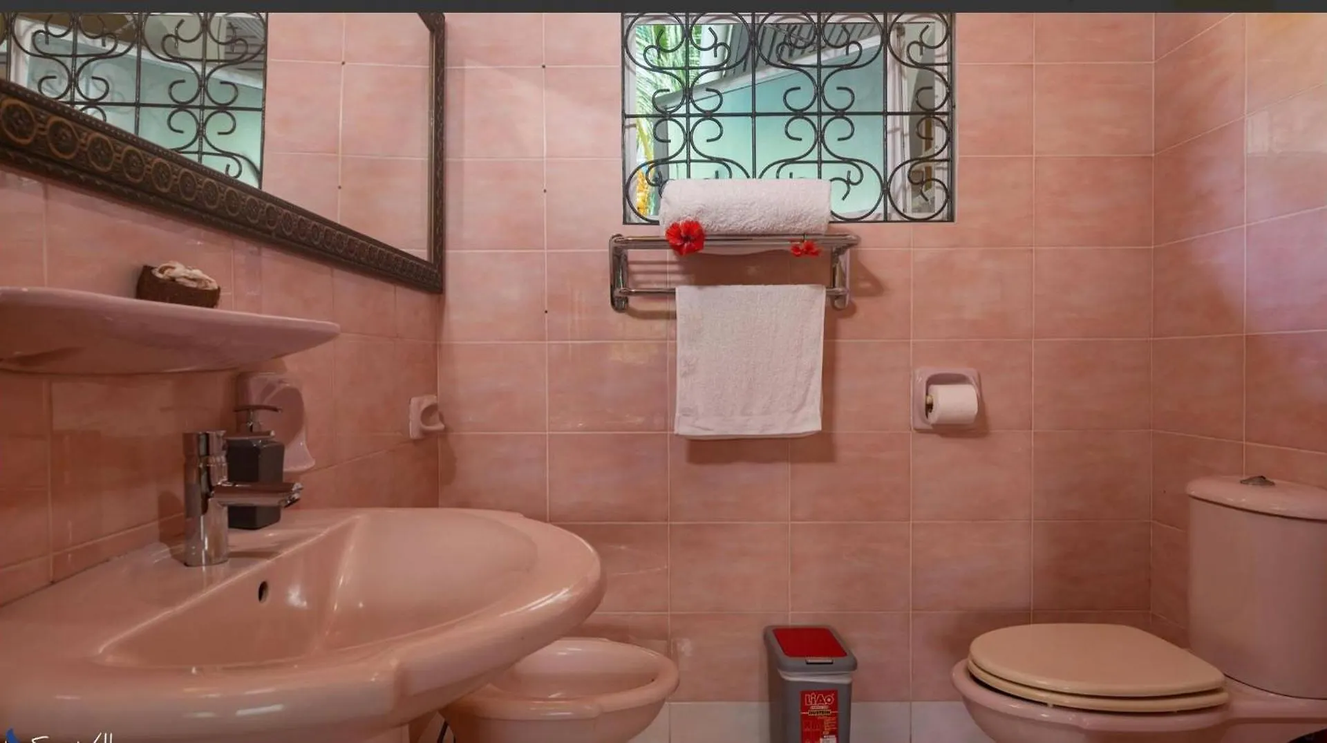 Room In Villa - Effies Mountain View Villa Gecko Villa Eden Island Seychelles