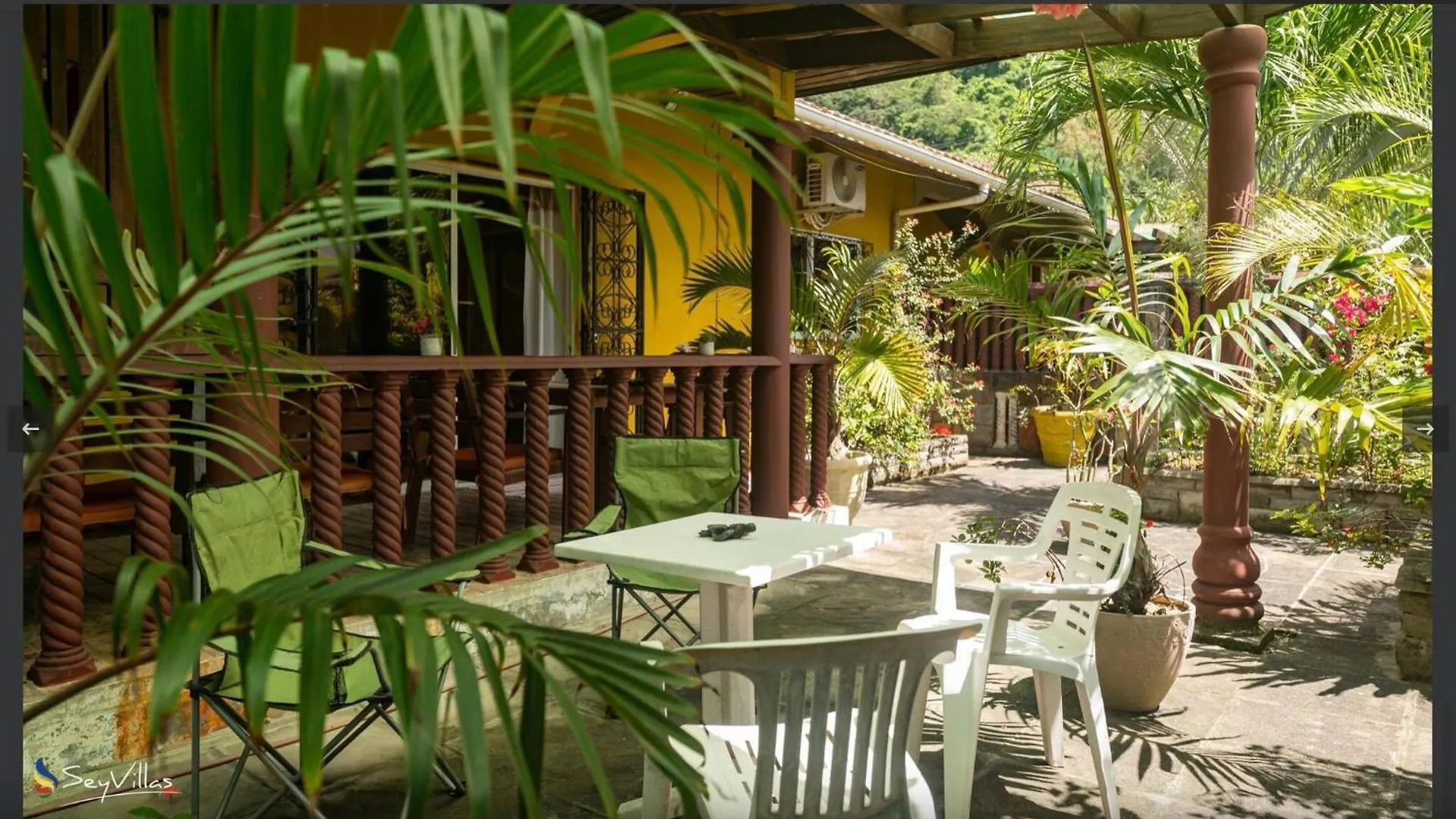 Guest house Room In Villa - Effies Mountain View Villa Gecko Villa Eden Island