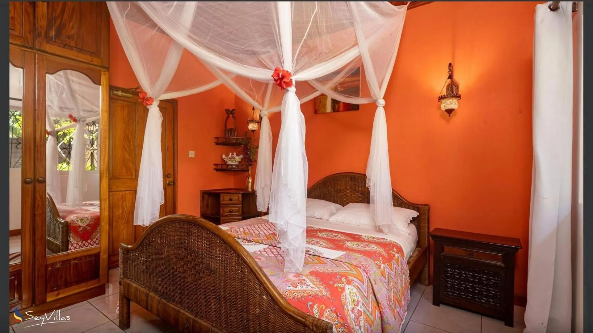 Room In Villa - Effies Mountain View Villa Gecko Villa Eden Island Seychelles