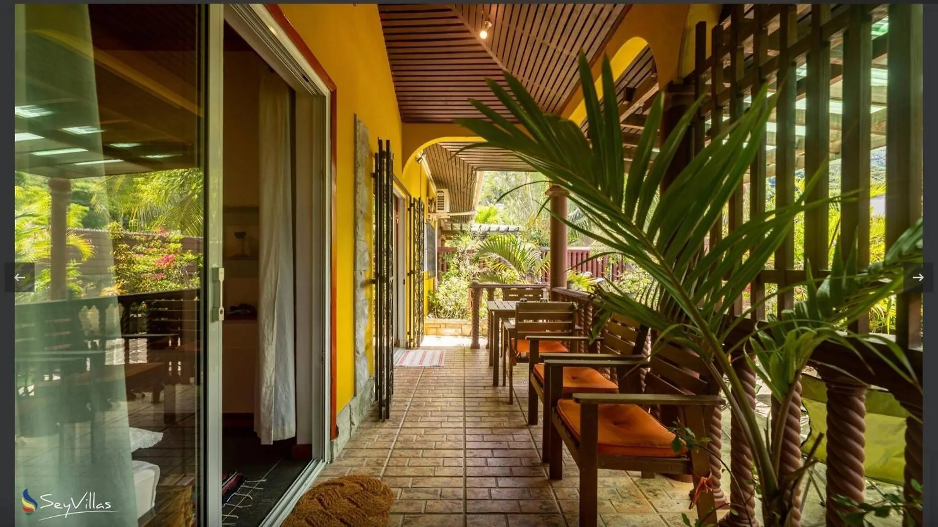 Room In Villa - Effies Mountain View Villa Gecko Villa Eden Island